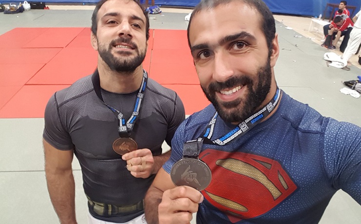 aprahamian-medallas.jpg