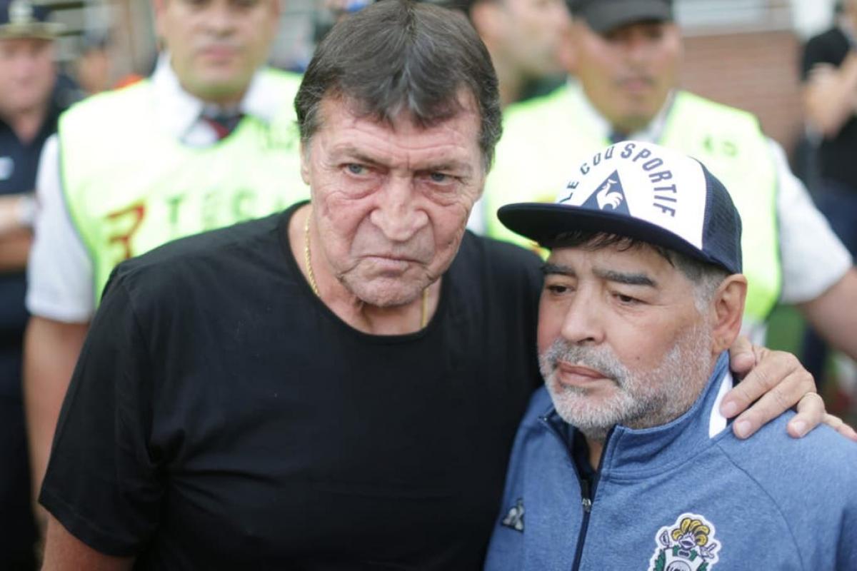 falcioni-maradona.jpg